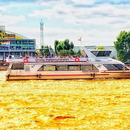 Schoenwaelder Mit Kleiner Terrasse Und Box * בוקסטהודה